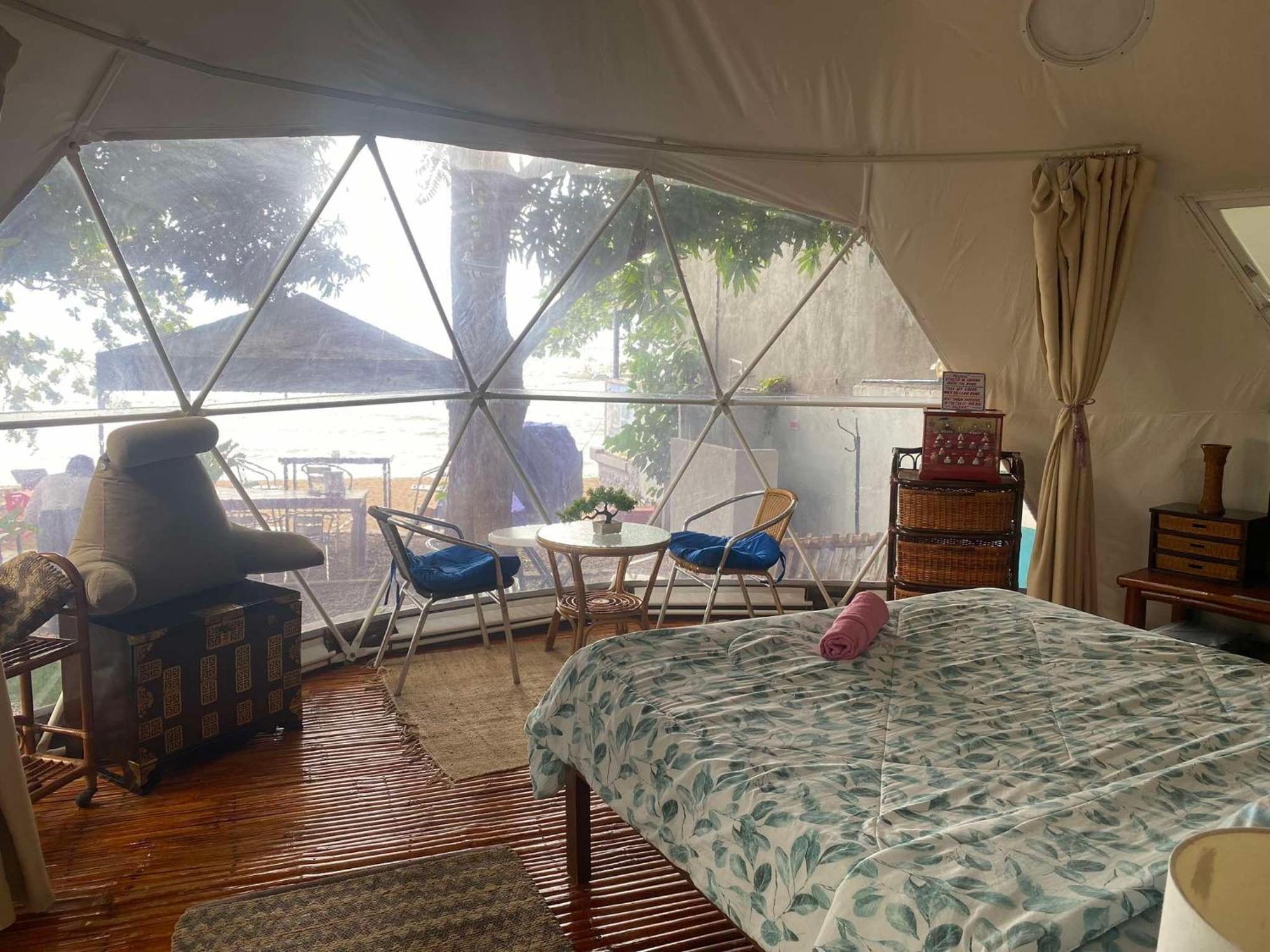 Glamping Dome Dauin Beach Resort Luaran gambar