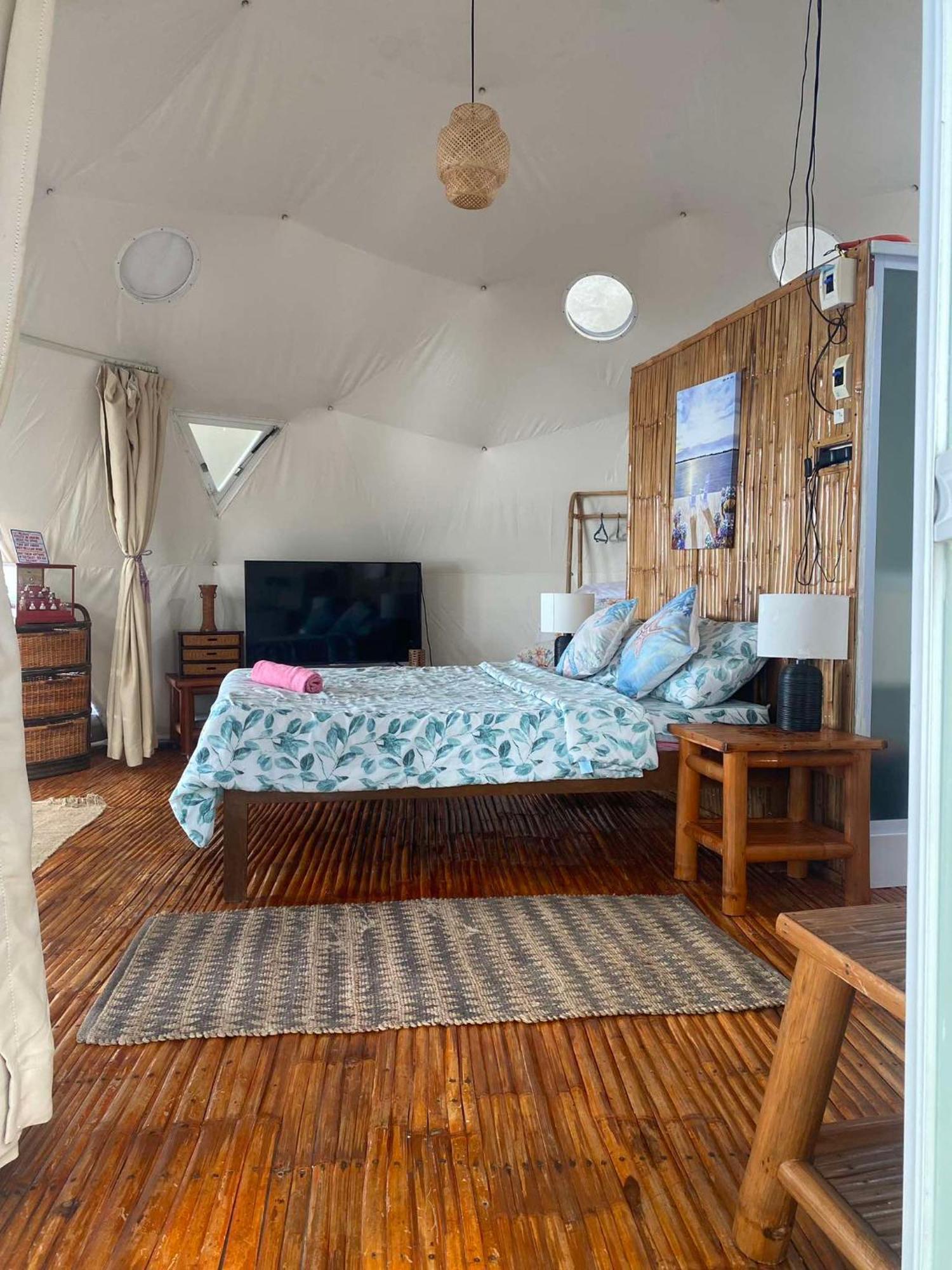 Glamping Dome Dauin Beach Resort Luaran gambar