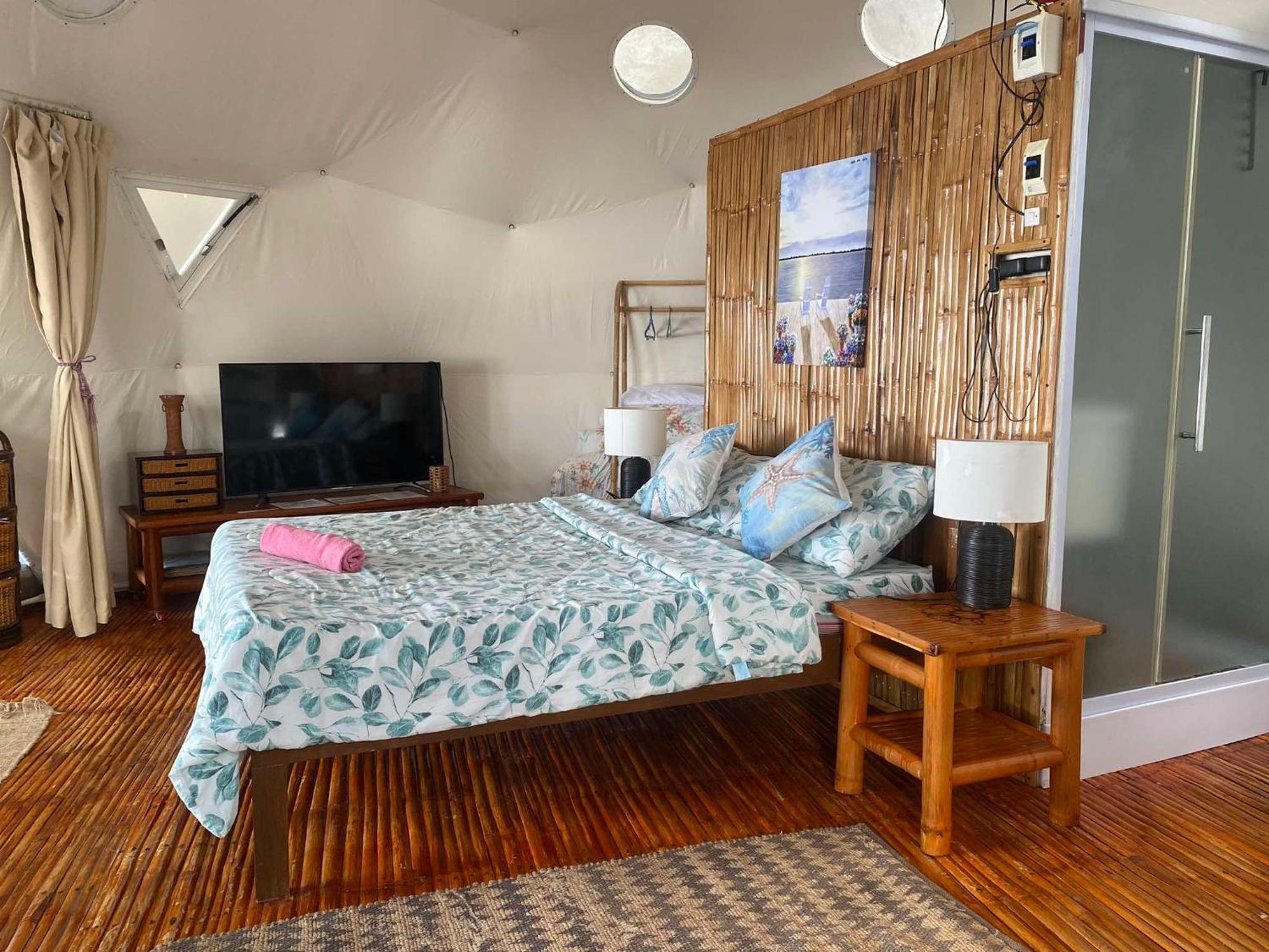 Glamping Dome Dauin Beach Resort Luaran gambar